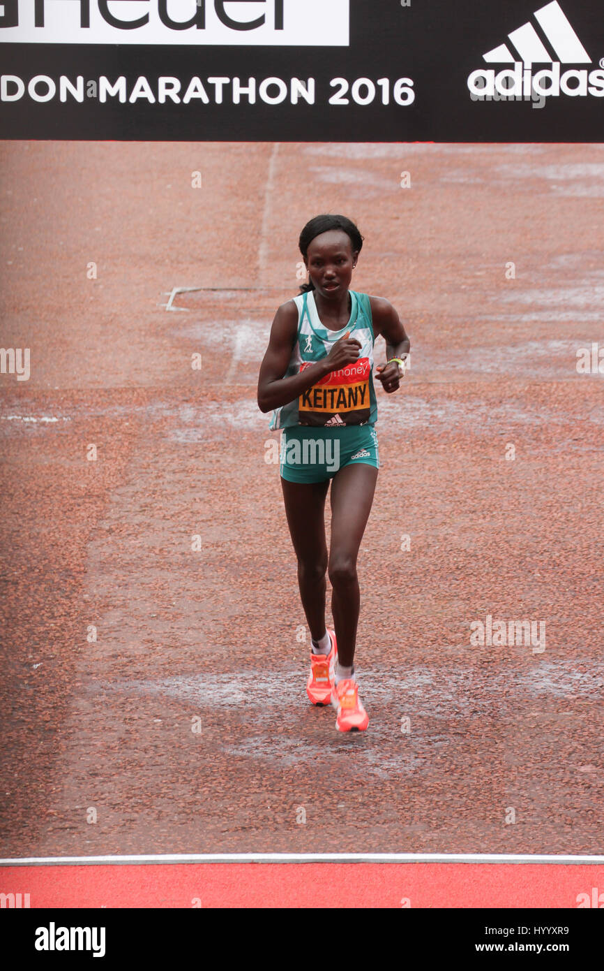 London, UK 24 April 2016. Mary Keitany races to finish ninth at the Virgin Money London Marathon at a time of2:28:30. The London Marathon’s one millionth finisher will cross the line during this years race, a milestone in the history of the race that started in 1981. The men's course records is 2:04:29 (2014), held by Wilson Kipsang and women's: 2:15:25 (2003) held by Paula Radcliffe. © David Mbiyu/Alamy Live News Stock Photo