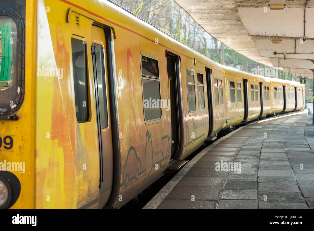 Train at aintree hires stock photography and images Alamy
