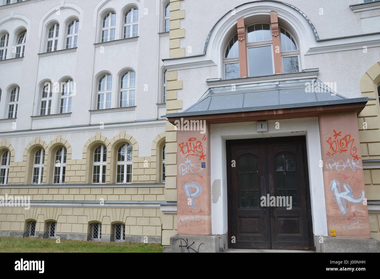 Berlin, Germany. 8th April, 2017. Jewish pupil leaves school in Berlin Friedenau after antisemitic harassments. Credit: Markku Rainer Peltonen/Alamy Live News Stock Photo