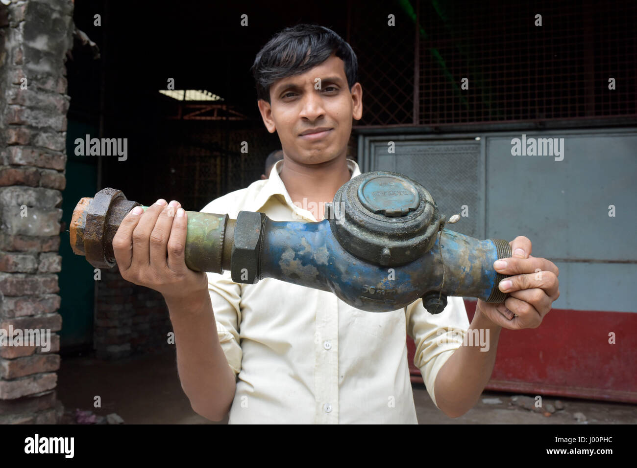 DHAKA, BANGLADESH APRIL 08, 2017 Bangladeshi officials disconnect