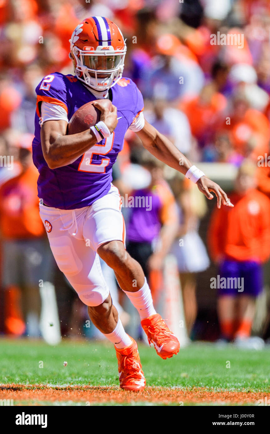 Clemson Qb Kelly Bryant 2 During The Clemson Football