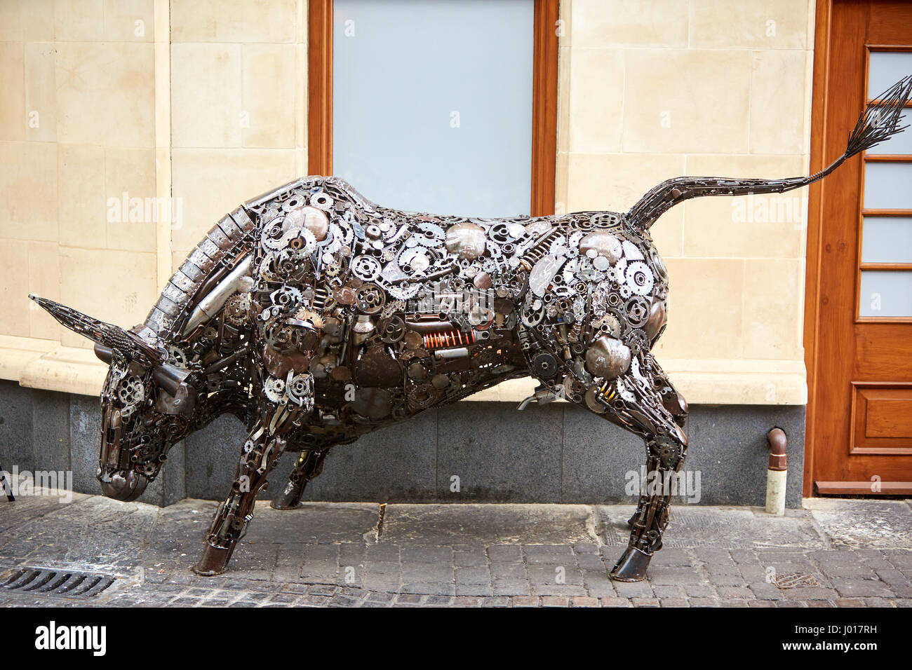 Statue of a charging bull outside the Cattle Grid restaurant in Windsor