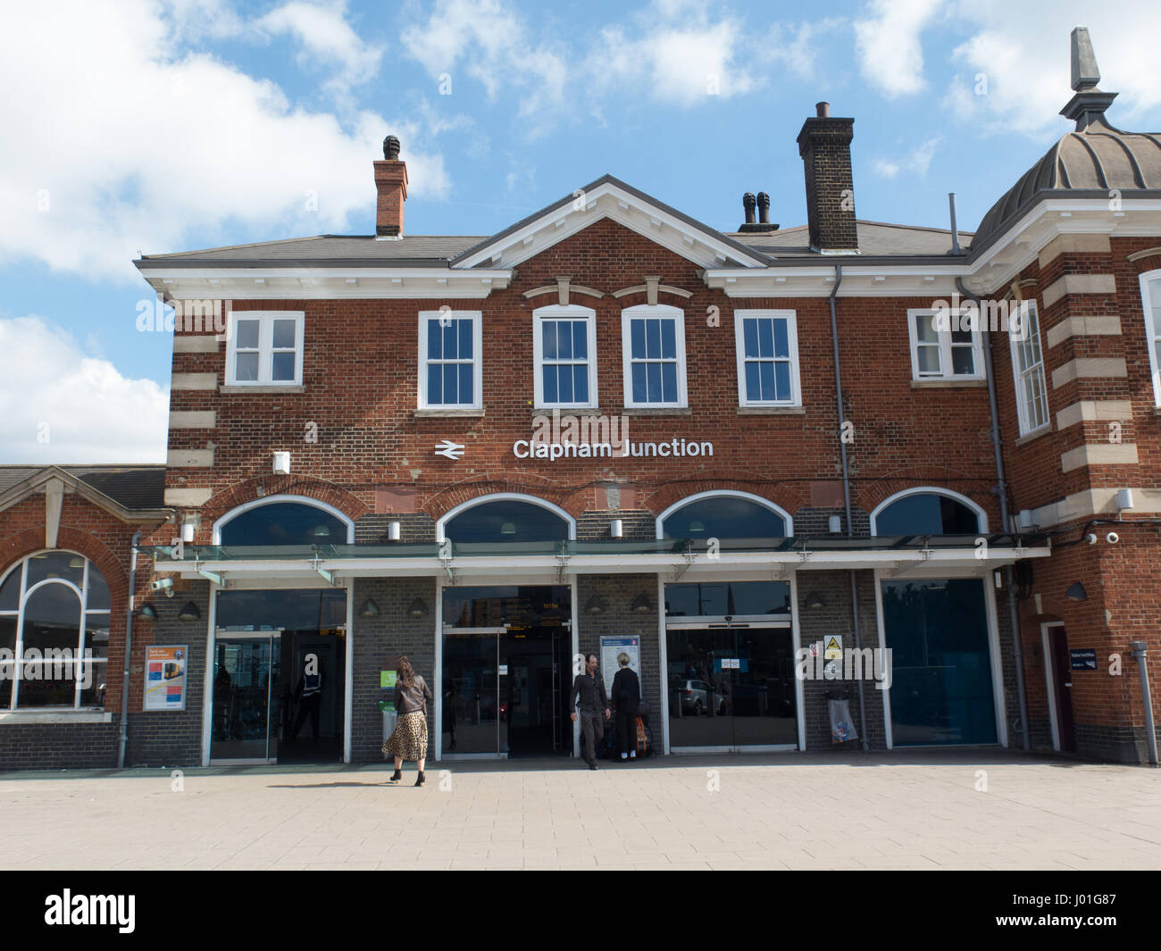 Clapham Junction railway station Stock Photo Alamy