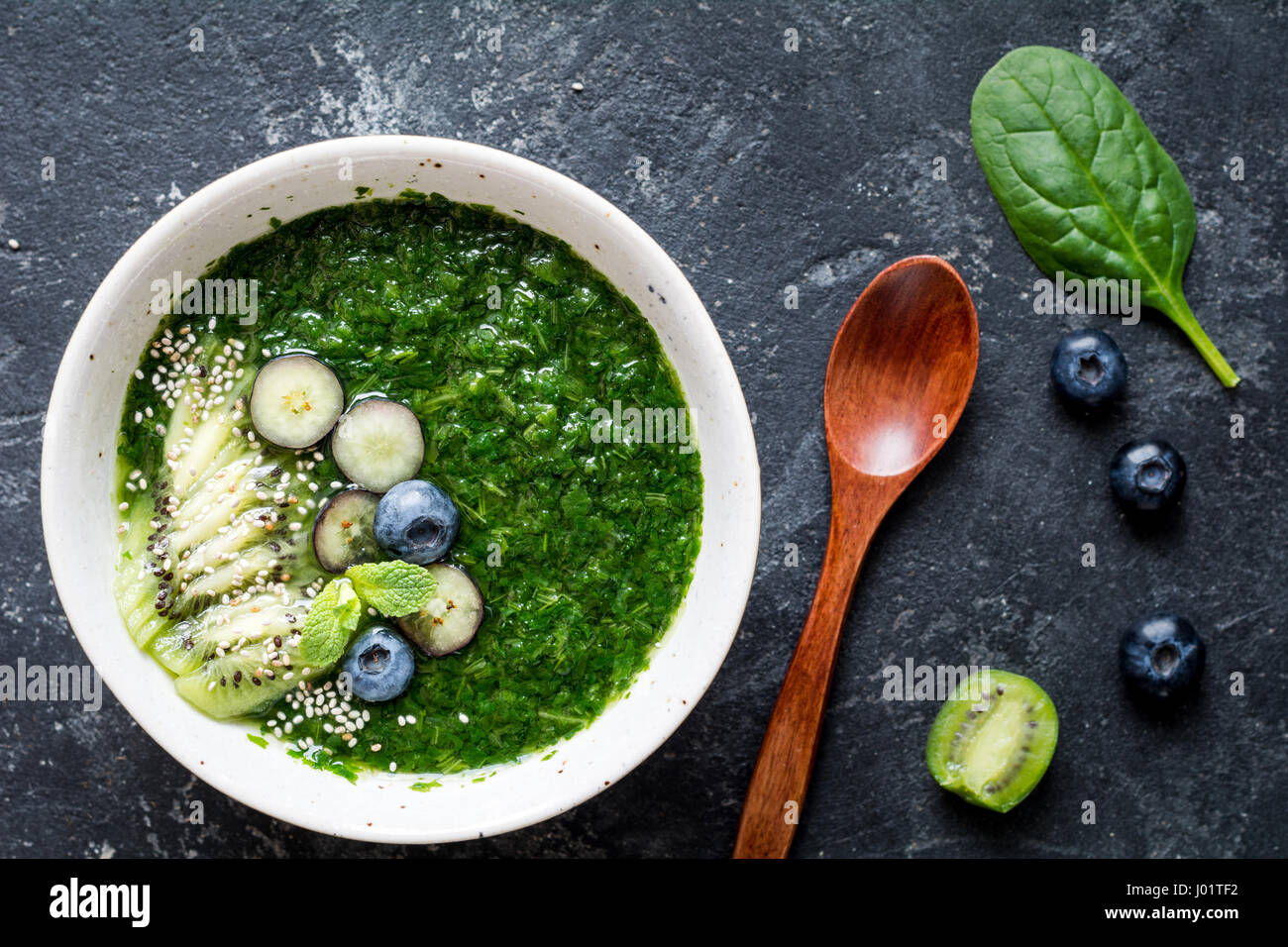 Kale spinach hires stock photography and images Alamy