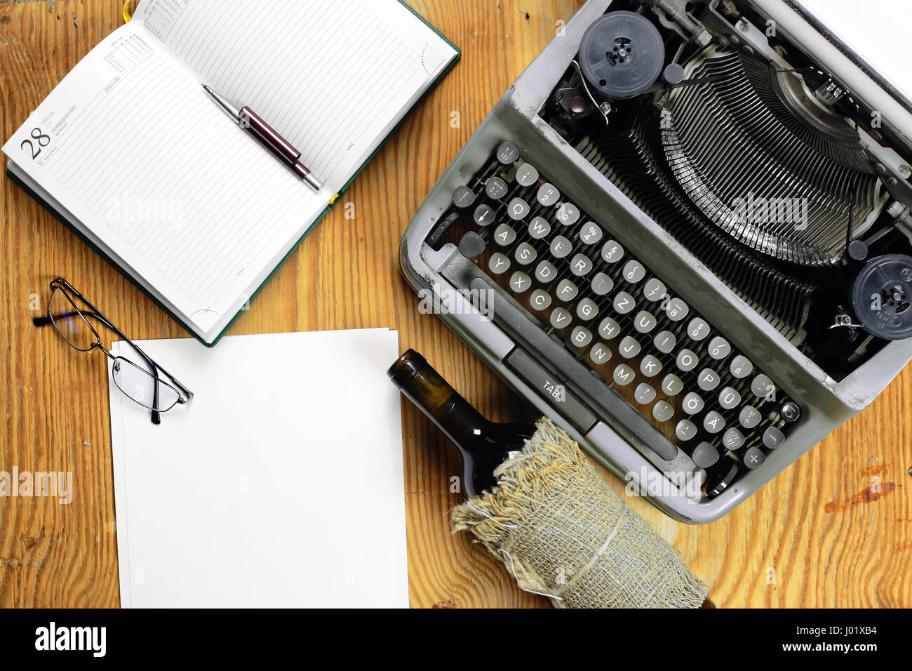 typewriter retro desktop Stock Photo Alamy
