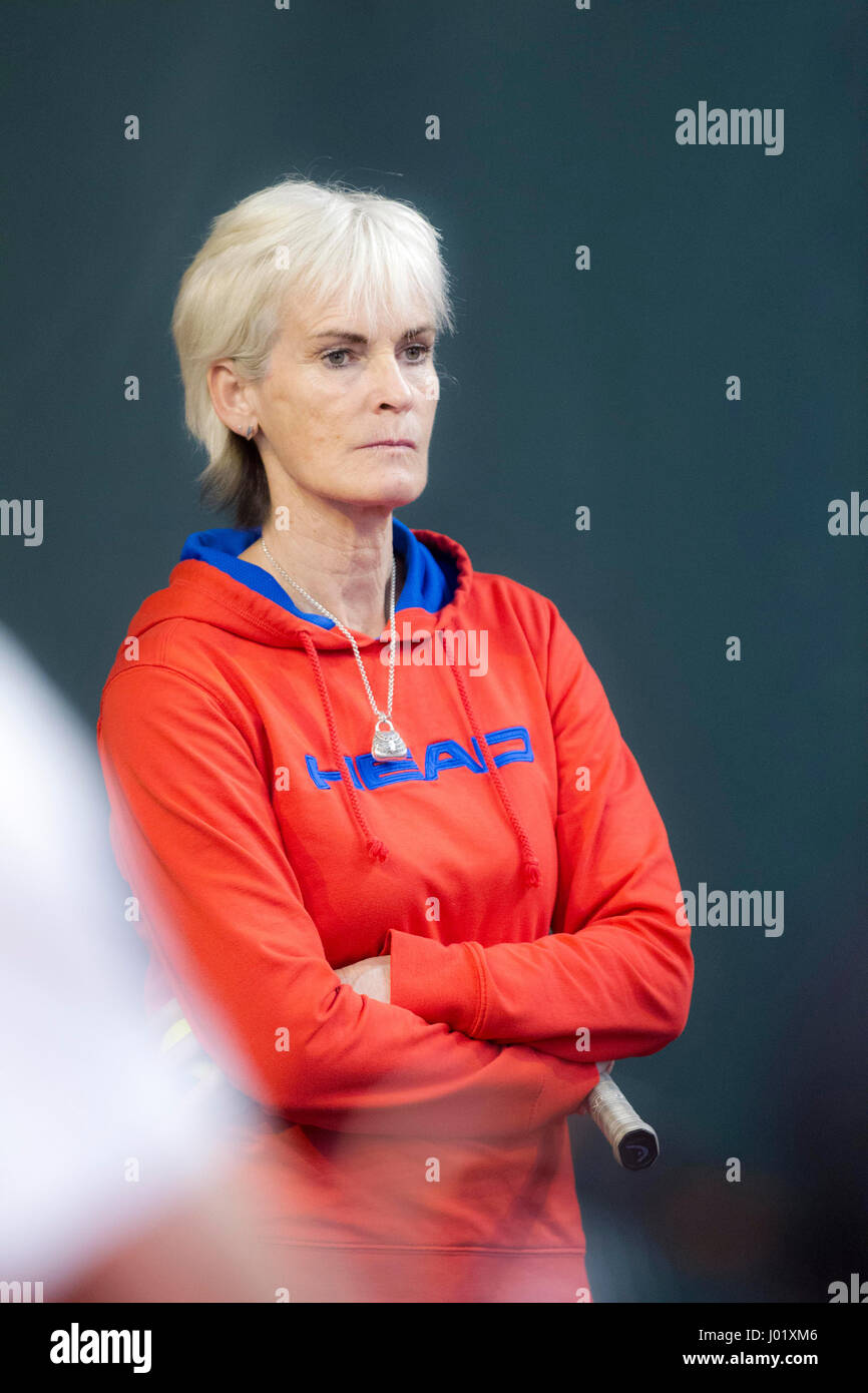 Judy Murray coaching tennis to a mixture of adults and children Stock Photo