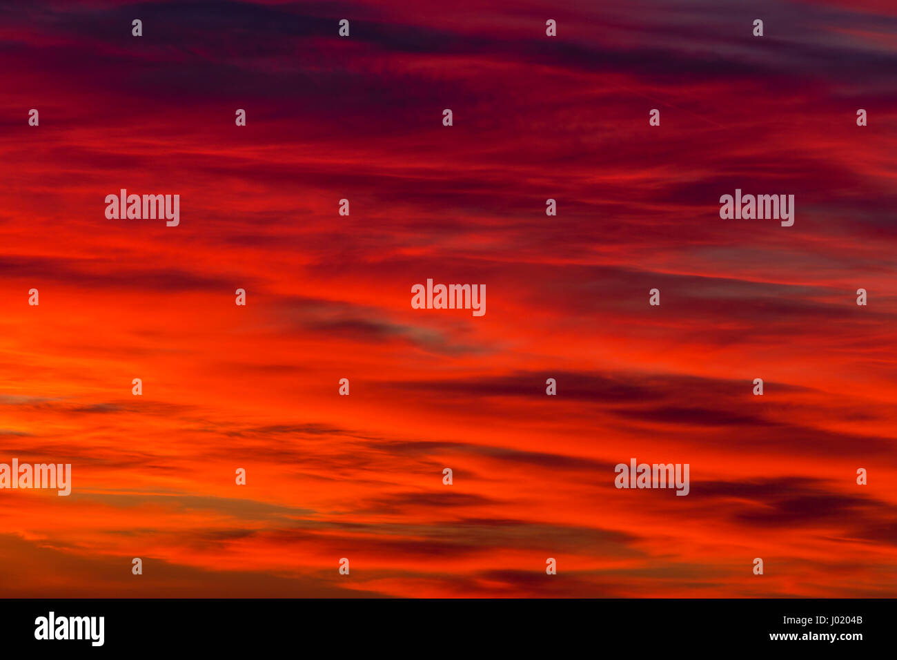 Beautiful sunset with dramatic clouds on the sky Stock Photo - Alamy