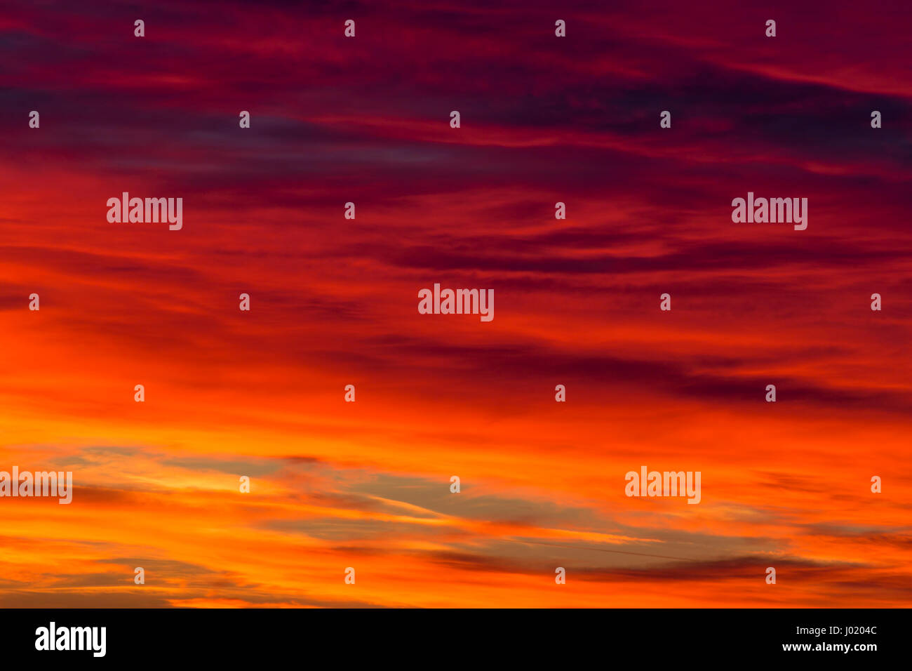 Beautiful sunset with dramatic clouds on the sky Stock Photo - Alamy