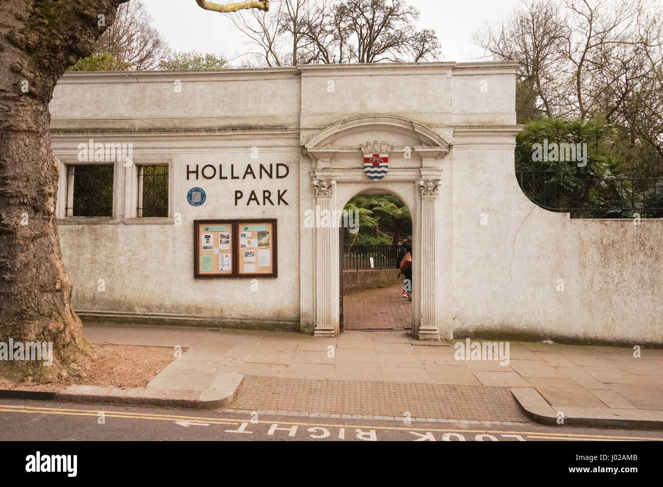 London, UK, 19th March 2022. Demonstrators gathered outside a mansion in  Holland Park owned by Russian oligarch Vladimir Yevtushenkov (aka  Evtushenkov), owner of Kronshtadt, part of Sistema Group, which the  protesters say