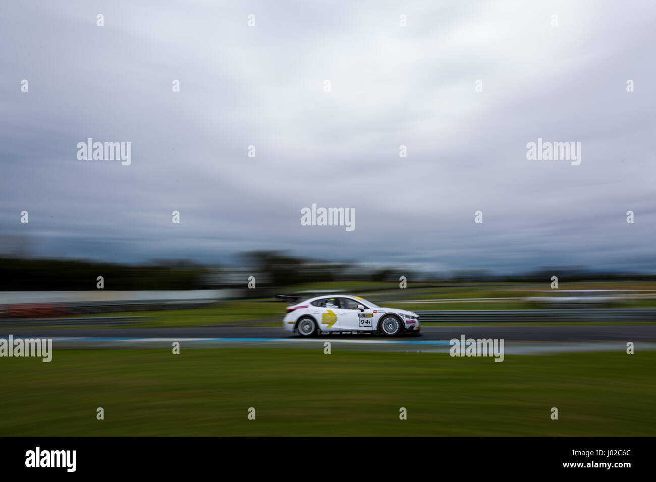 Sandown Raceway, Australia. 09th Apr, 2017. MELBOURNE, AUSTRALIA ...