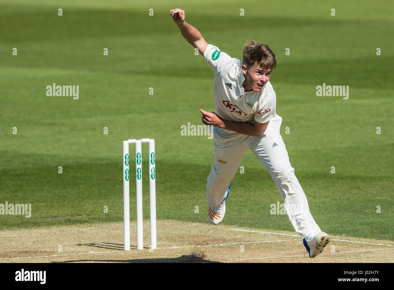 London Uk 9 April 2017 Sam Curran Bowling For Surrey Against Stock Photo Alamy
