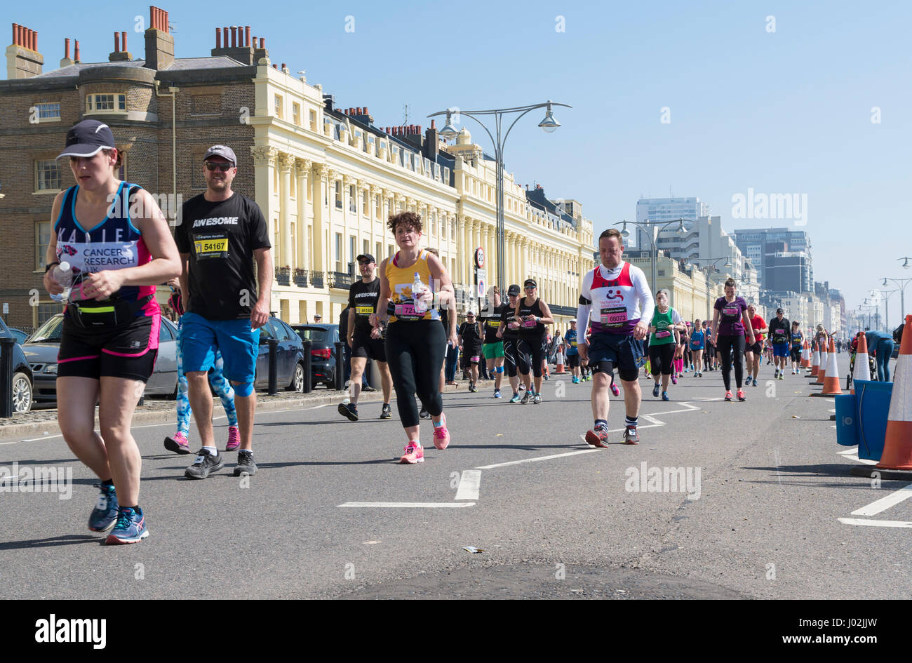 Brighton, UK. 9th Apr, 2017. Thousands of people braved the heat on the hottest day of the year so far to participate in the Brighton Marathon. Credit: Elizabeth Wake/Alamy Live News Stock Photo