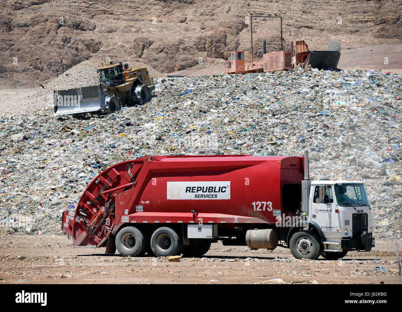 Las Vegas, Nevada, USA. 17th May, 2012. A trash truck arrives as