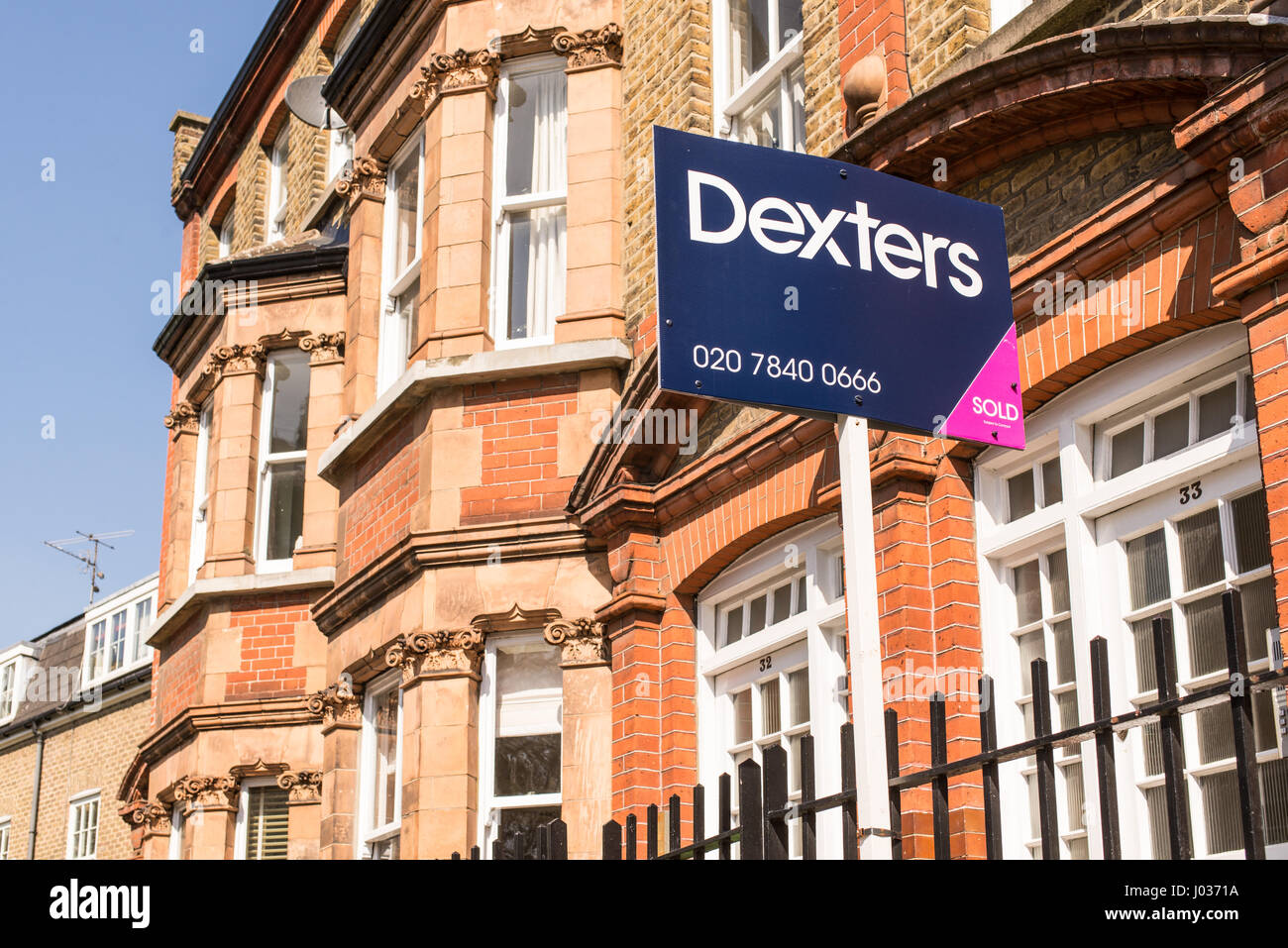 Dexters letting sign hires stock photography and images Alamy