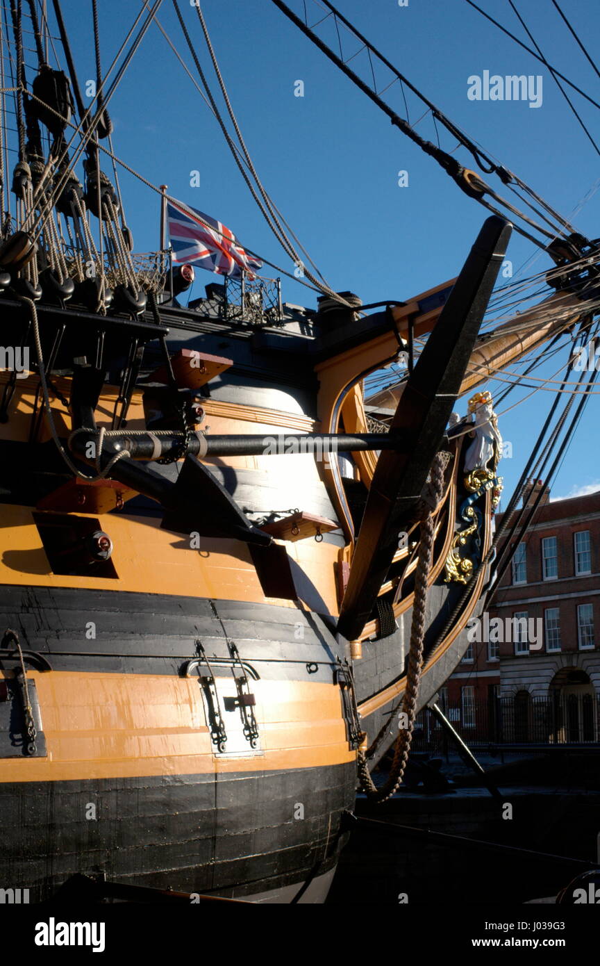 AJAXNETPHOTO. 2004. PORTSMOUTH, ENGLAND. - FLAGSHIP - HMS VICTORY, NELSON'S FLAGSHIP AT THE BATTLE OF TRAFALGAR, IN HER PERMANENT DRY DOCK BERTH AT PORTSMOUTH HISTORIC DOCKYARD. THE DESIGN SHAPE OF TOPSIDES AT THE BOW FROM THE WATERLINE LEVEL CAN BE CLEARLY SEEN. PHOTO:JONATHAN EASTLAND/AJAX REF:41712/20 Stock Photo
