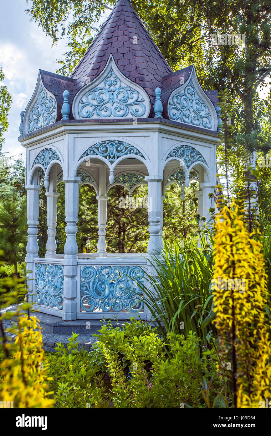 summer garden with alcove Stock Photo Alamy