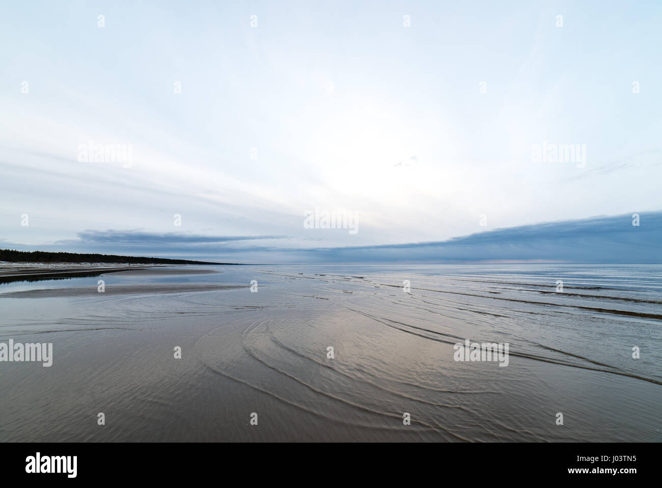 Beautiful calm sunset over the sea. Sunrise in the sea Stock Photo - Alamy