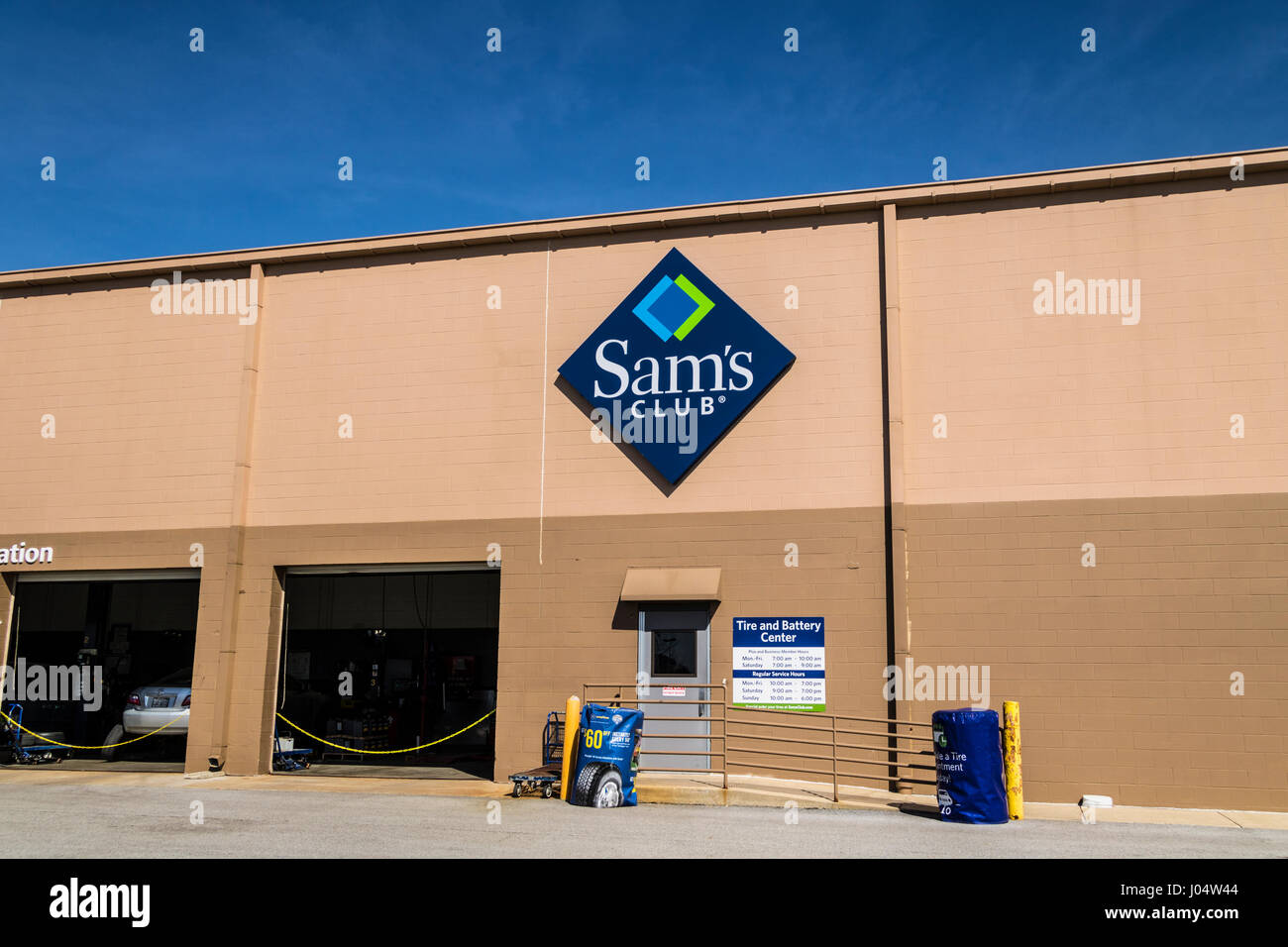 Lafayette - Circa April 2017: Sam's Club Warehouse Auto and Tires. Sam's  Club is a chain of membership only stores owned by Walmart IV Stock Photo -  Alamy