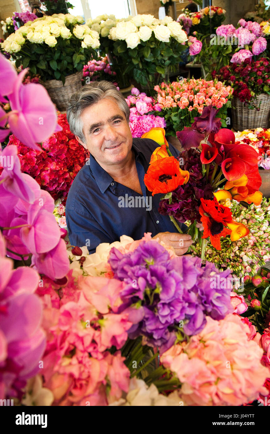 Portrait de Henri Moulie, fleuriste et decorateur floral 31/05/2010  ©Philippe MATSAS/Opale Stock Photo - Alamy