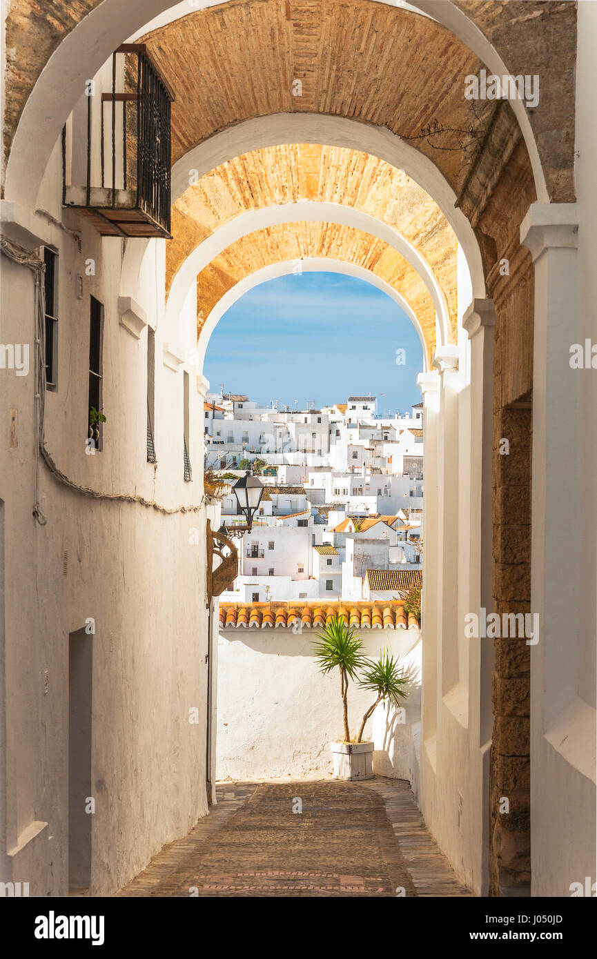 Entrance to the Judería under the Arcos de la Monjas, Vejer de la Frontera, White Towns of Andalusia, Pueblos Blancos, province of Cádiz, Spain Stock Photo