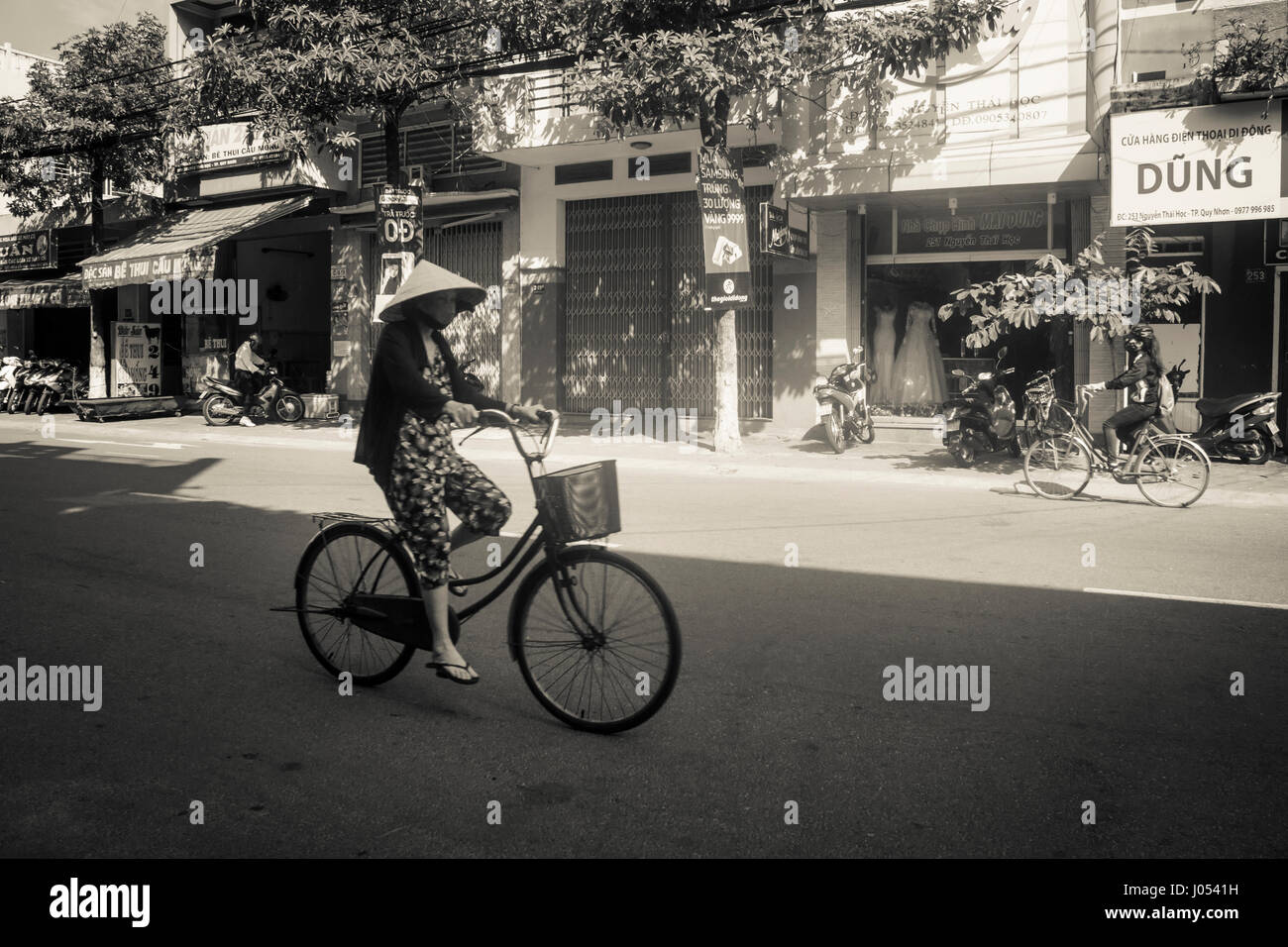 Common rides in vietnam Stock Photo - Alamy