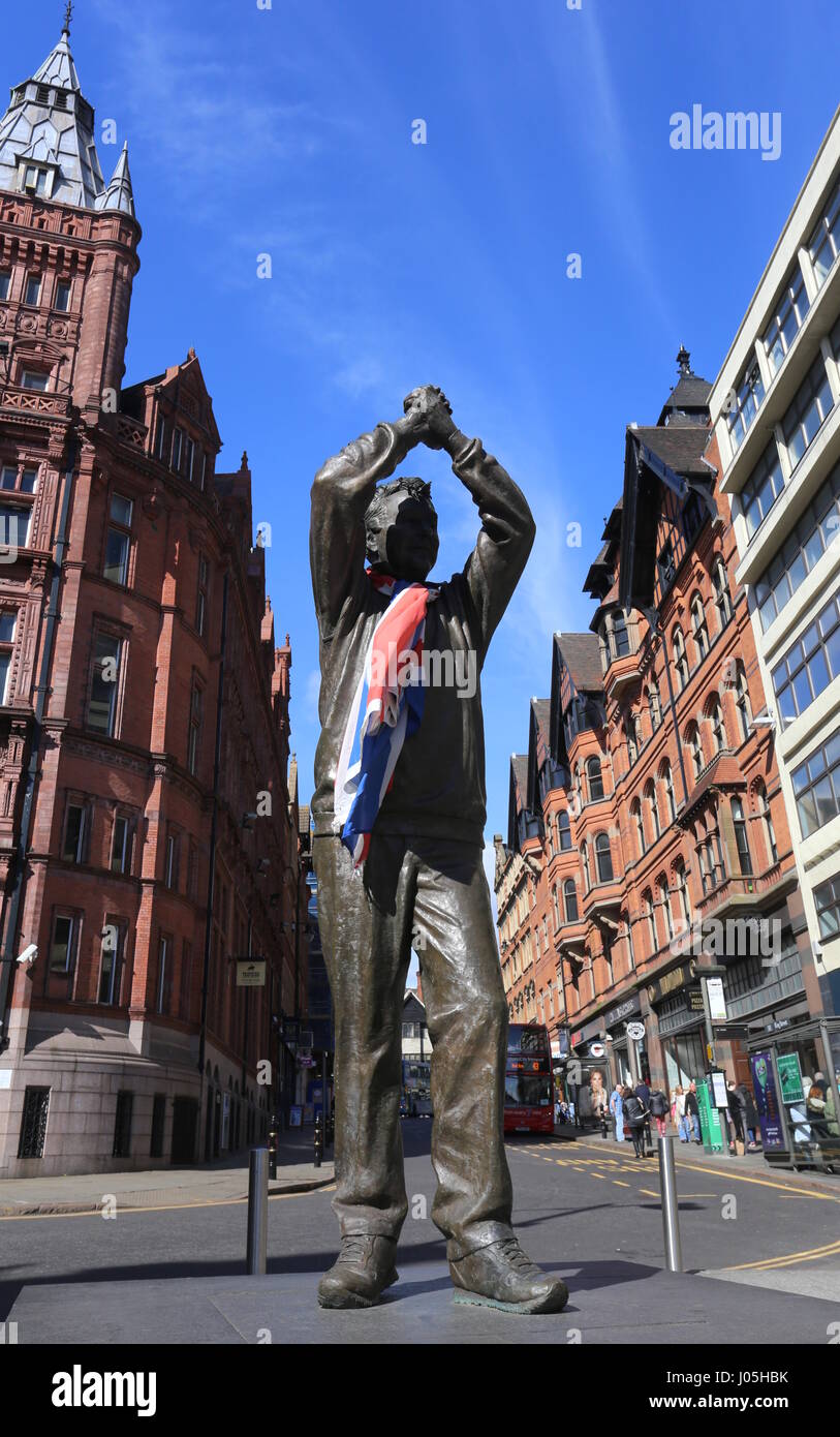 Brian Clough Statue Nottingham UK April 2017 Stock Photo Alamy