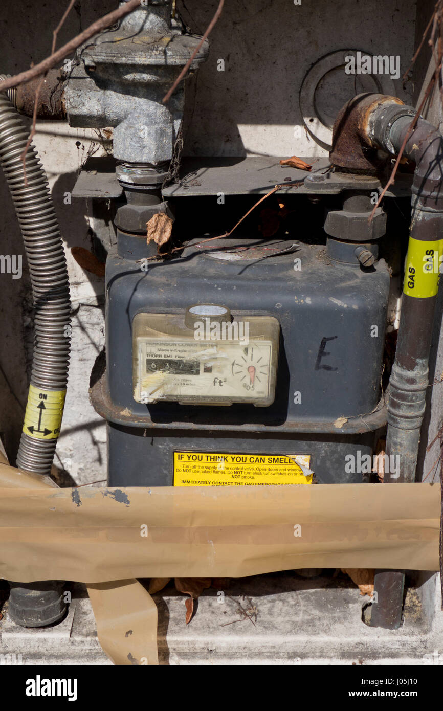Old gas meter hires stock photography and images Alamy