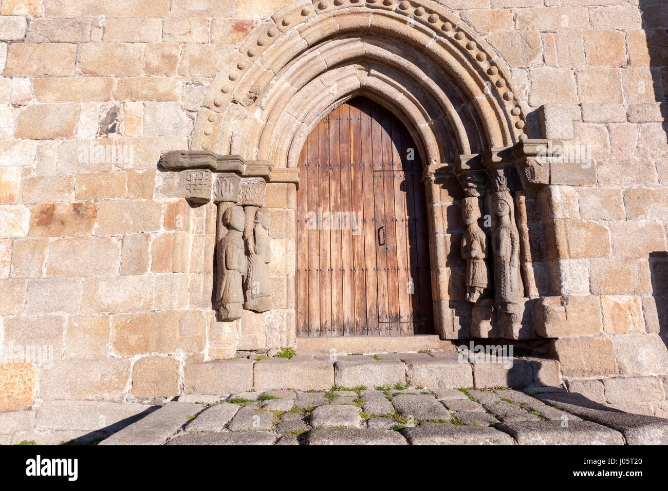 Church of Nuestra Señora del Azogue, Romanesque-Gothic church, Puebla de Sanabria, Zamora province, Spain Stock Photo