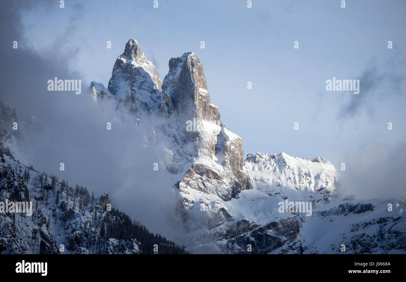 The beautiful Dolomite Mountains in Northeastern Italy Stock Photo - Alamy
