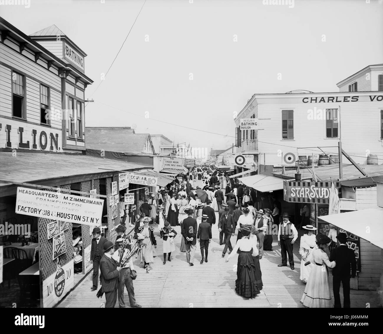 The Bowery, looking East, Rockaway, New York, USA, Detroit Publishing Company, 1900 Stock Photo