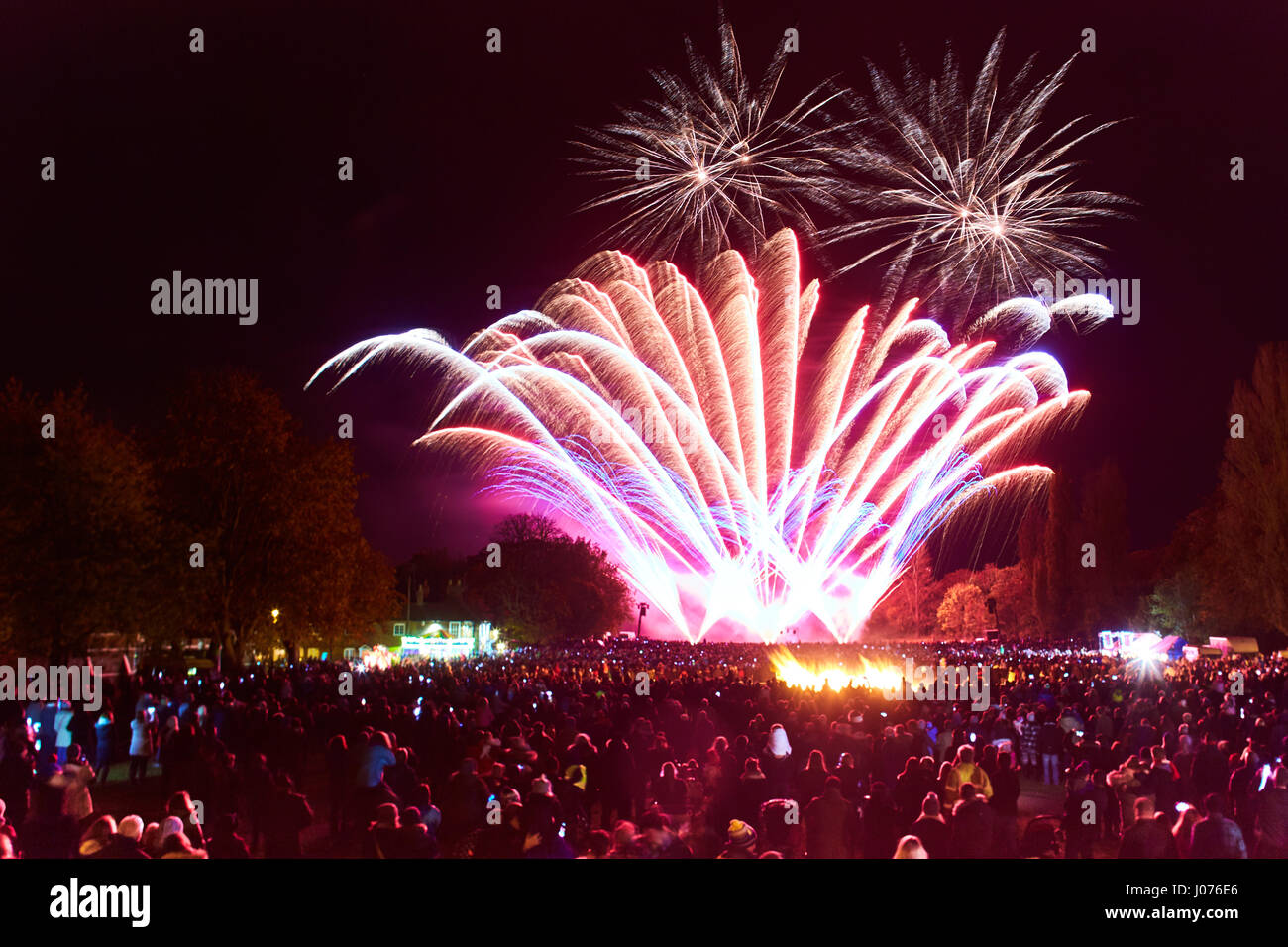 Wallingford firework display on the Kinecroft for Guy Fawkes Night
