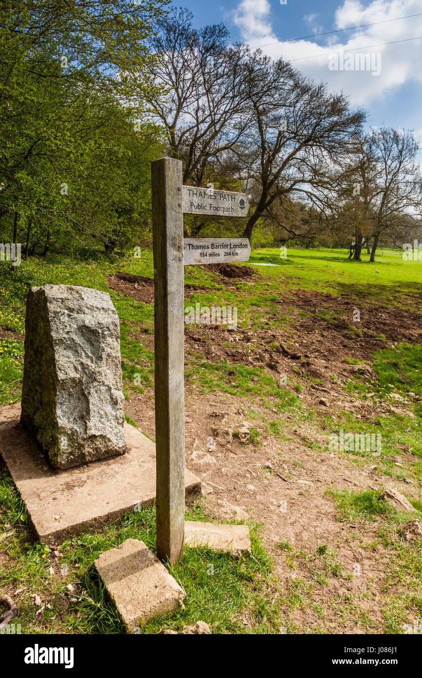 Stone commemorating the source of the River Thames, near Kemble ...