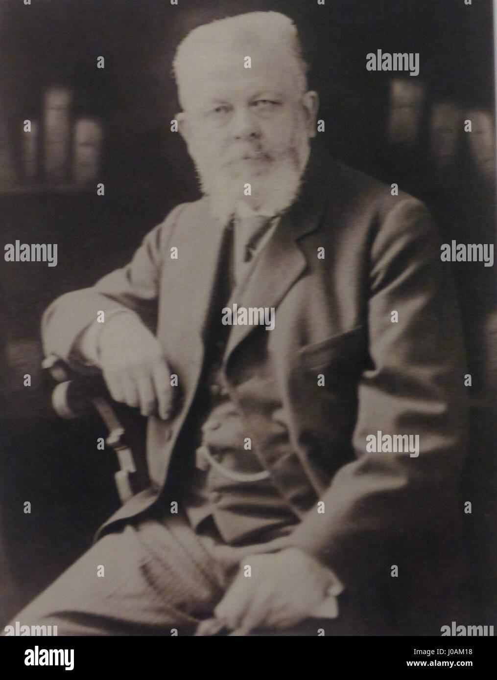 Lucien Bégule's 1925 work, held in the archives of G. L. Arlaud ...