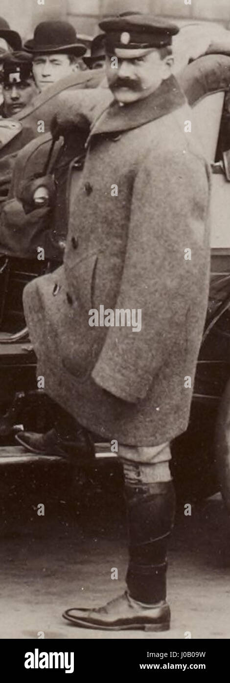Georges Cormier en 1904 (ici habillé pour son raid en solitaire France-Italie-Serbier-Russie, sur De Dion-Bouton 15 hp) Stock Photo