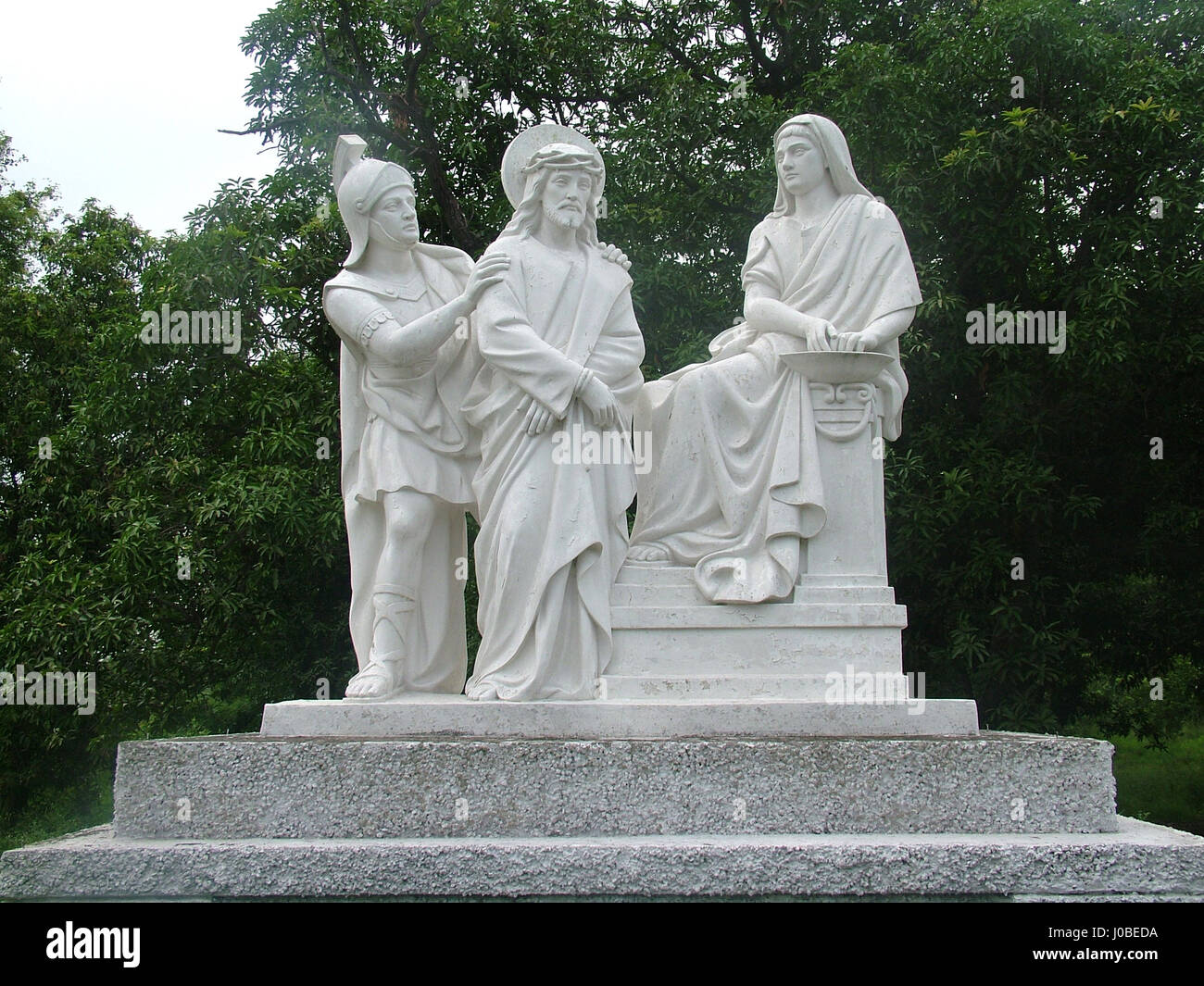 Statue: Fourth Station, Jesus meets his mother. Basilica of Our Lady of Graces, Begum's Church, Sardhana (Copyright © by Saji Maramon) Stock Photo