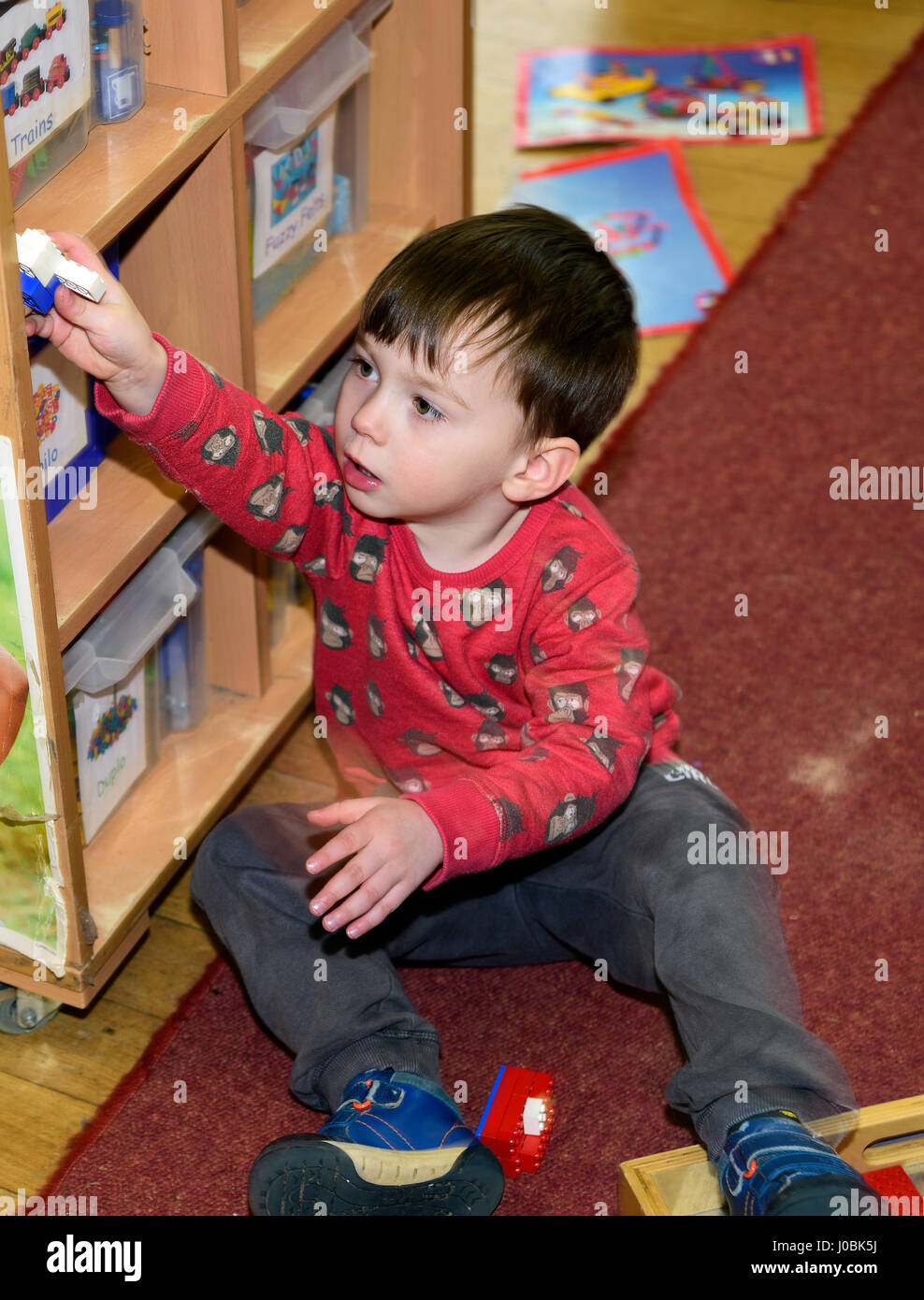 Children school sit down carpet hires stock photography and images Alamy