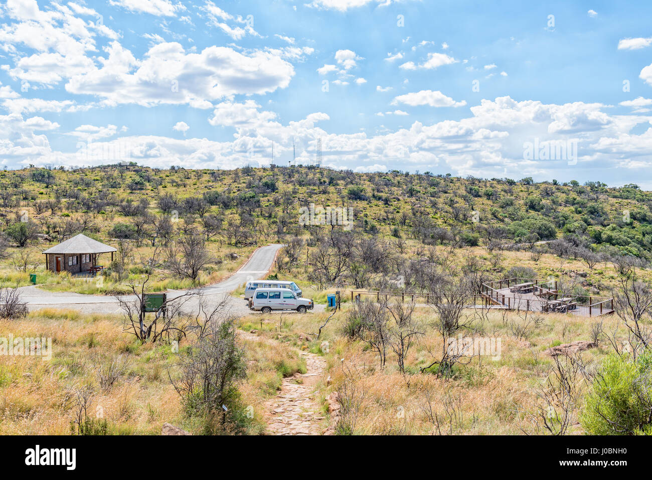 CAMDEBOO NATIONAL PARK, SOUTH AFRICA - MARCH 22, 2017: The Montego deck viewpoint and the ablution facilities at the parking area of the Valley of Des Stock Photo