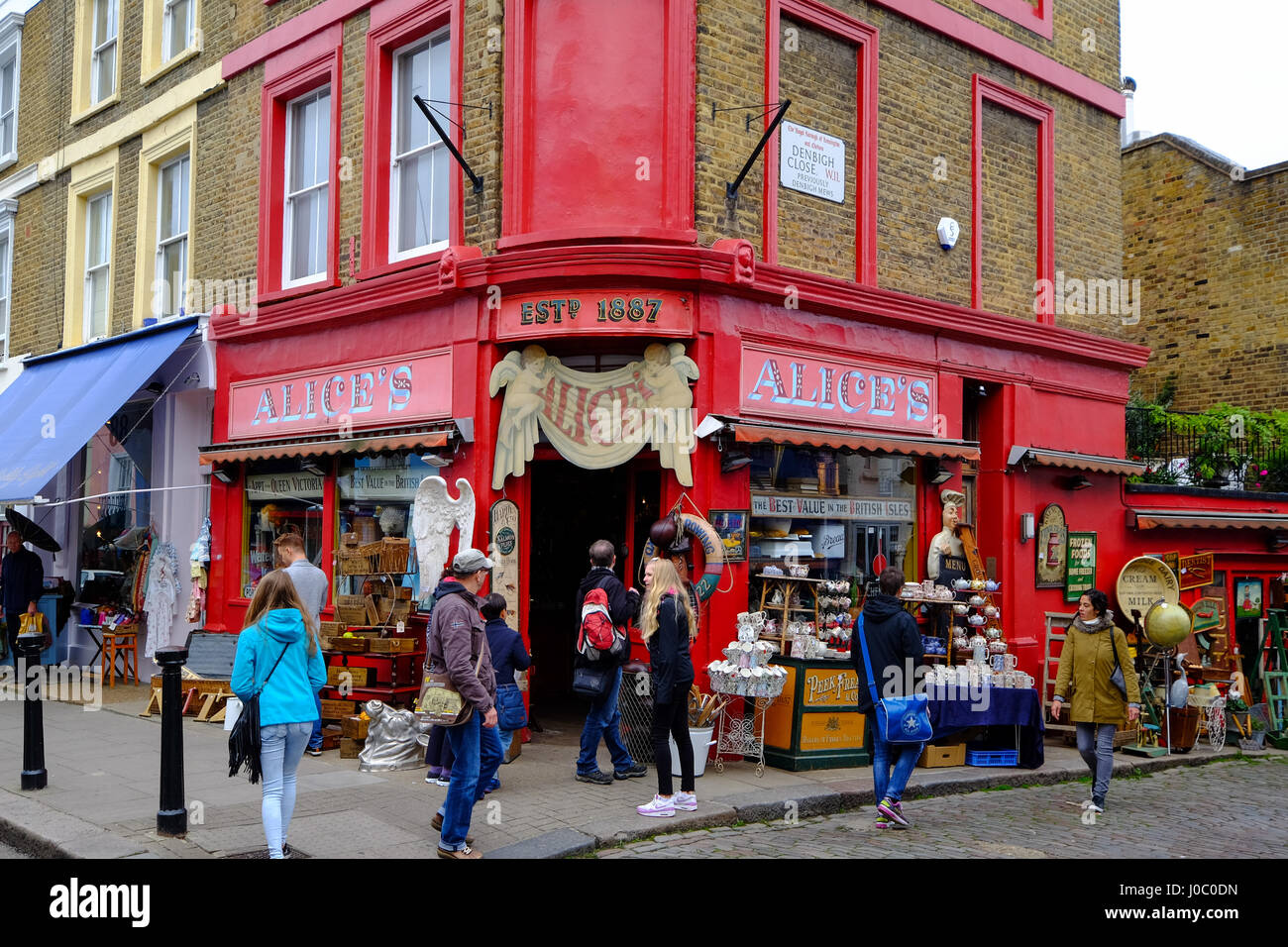 Vintage shop in Portobello Road, London, England, UK Stock Photo