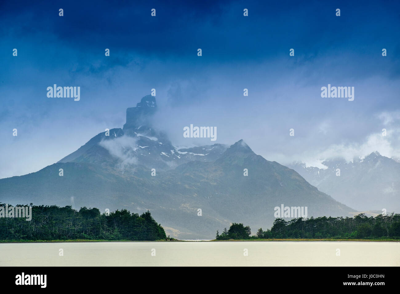 The Magellan Straits and Darwin Mountain range, Alberto de Agostini