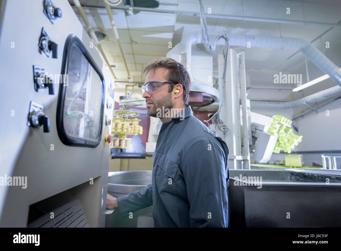 Ceramic Industry Stock Photos & Ceramic Industry Stock Images Alamy