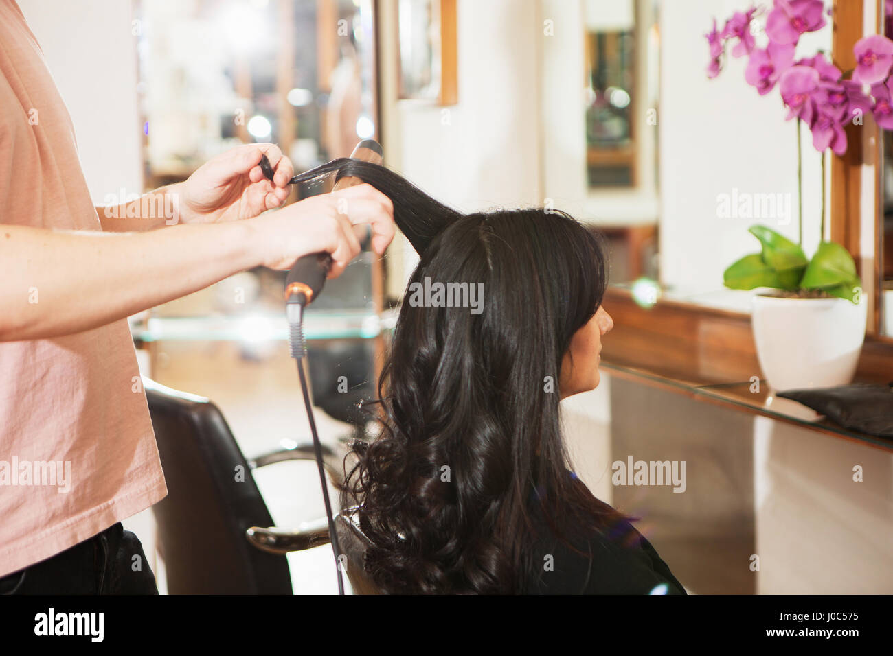 Black hair salon hi-res stock photography and images - Alamy