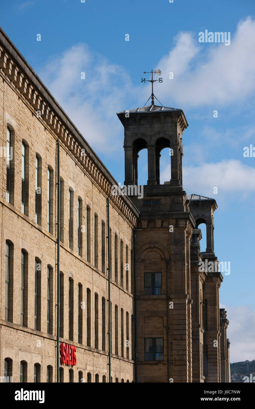 Salt's Mill, Saltaire, Bradford, West Yorkshire Stock Photo Alamy