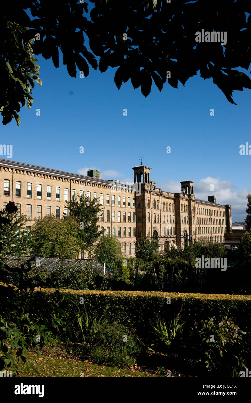 Salt's Mill, Saltaire, Bradford, West Yorkshire Stock Photo Alamy