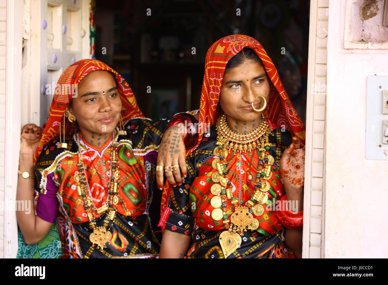 Kutchi rabadi women wearing gold necklace, rabari tribe, rewari tribes, desai tribal, kutch, gujarat, india, asia, asian, indian rebari raikas dewasi tribals Stock Photo