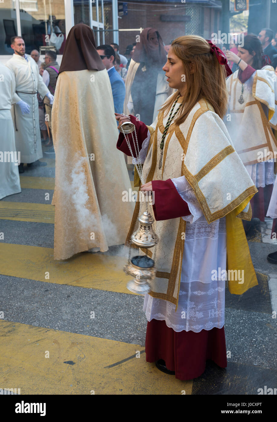 Incensario en una procesión de Semana Santa Fotografía de stock - Alamy