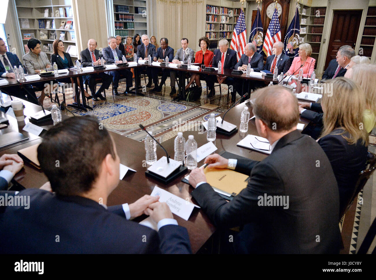 Eisenhower library hi-res stock photography and images - Alamy