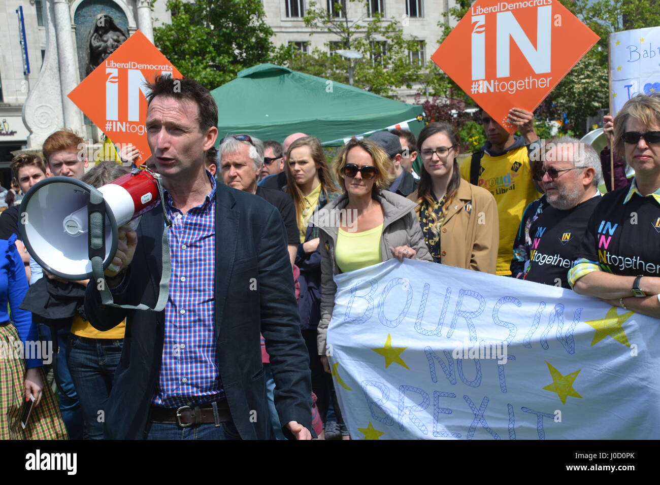 John Leech leads pro-EU rally in Manchester Piccadilly Gardens the day after the Leave result is declared. Stock Photo