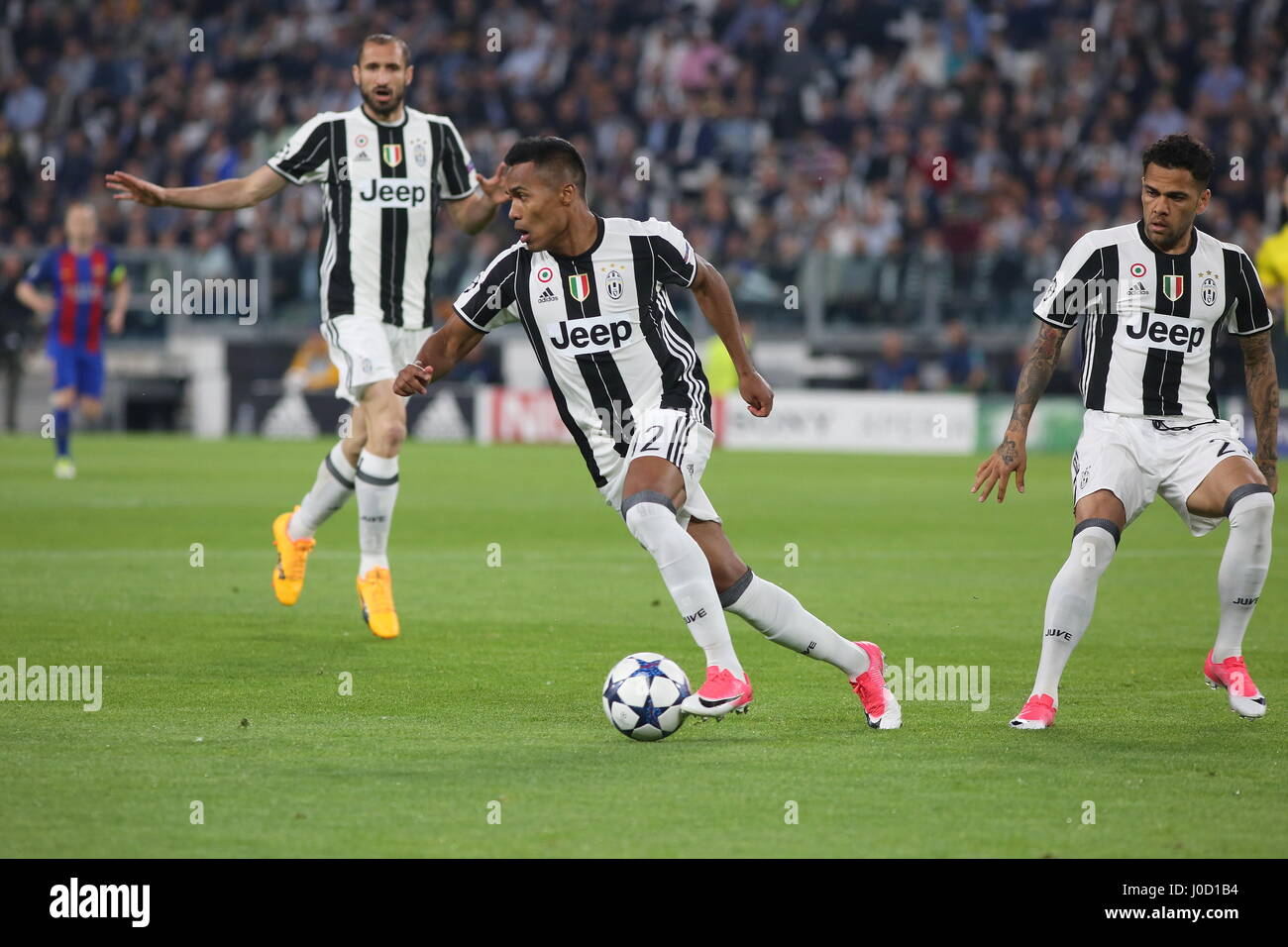 Turin, Italy. 11th Apr, 2017. Alex Sandro (Juventus FC) during the 1st leg of Champions League quarter-final between Juventus FC and FCB Barcelona at Juventus Stadium on April 11, 2017 in Turin, Italy. Juventus won 3-0 over Barcelona. Credit: Massimiliano Ferraro/Alamy Live News Stock Photo