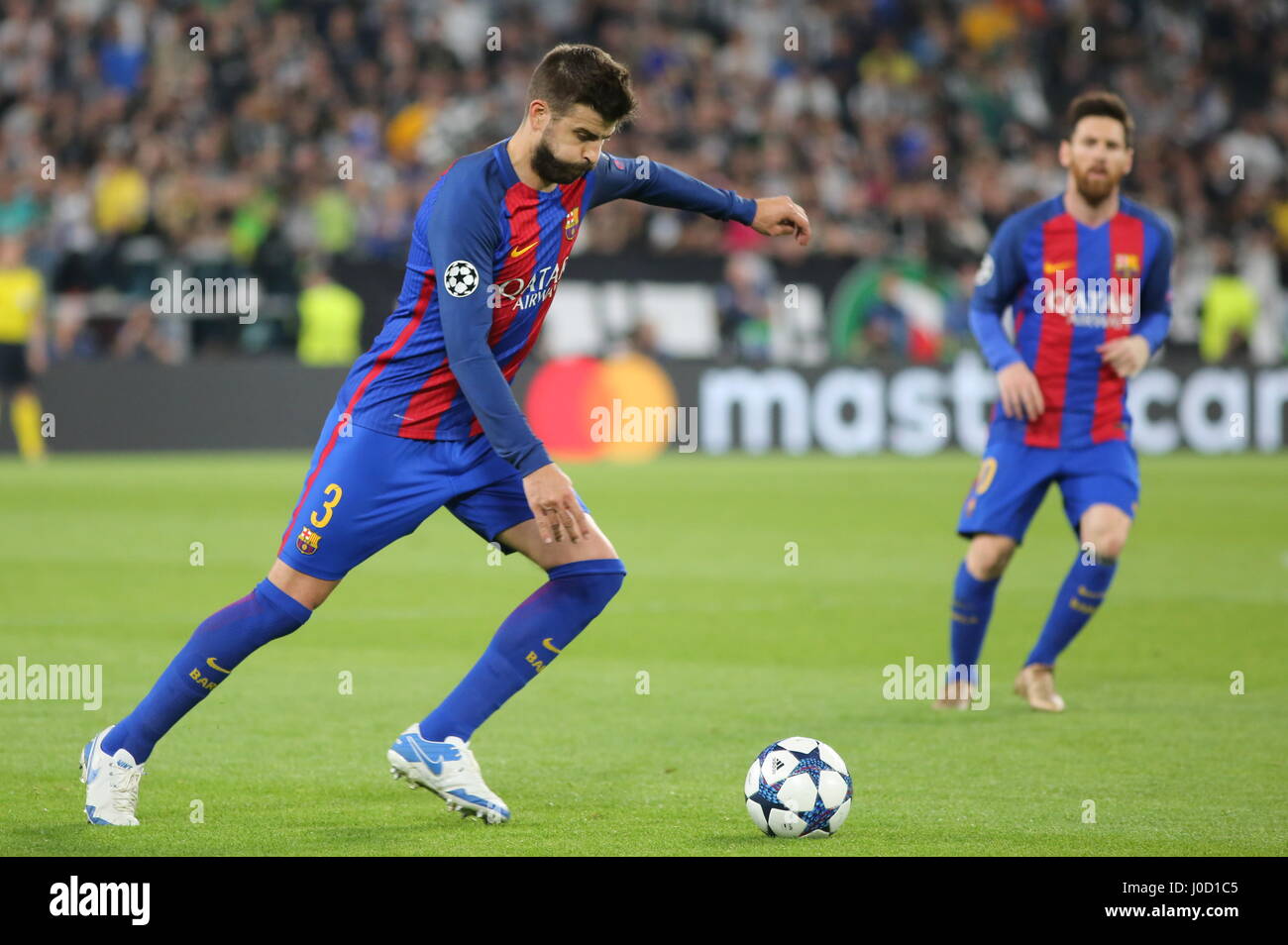 Turin, Italy. 11th Apr, 2017. Gerard Pique (FCB Barcelona) in action during the 1st leg of Champions League quarter-final between Juventus FC and FCB Barcelona at Juventus Stadium on April 11, 2017 in Turin, Italy. Juventus won 3-0 over Barcelona. Credit: Massimiliano Ferraro/Alamy Live News Stock Photo
