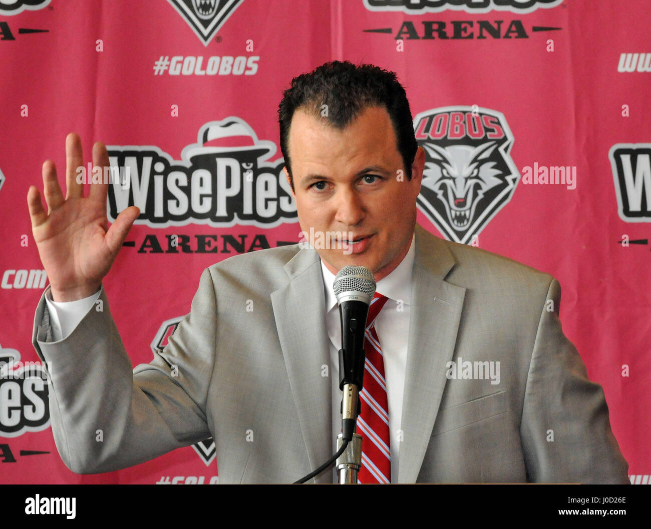 Albuquerque, NM, USA. 11th Apr, 2017. UNM's new men's basketball coach Paul Weir. Tuesday April 11, 2017. Credit: Jim Thompson/Albuquerque Journal/ZUMA Wire/Alamy Live News Stock Photo